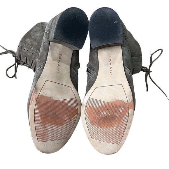 Tahari Gray Joshua Suede Block Heel Ankle Booties Size 9 Women’s - Picture 9 of 10